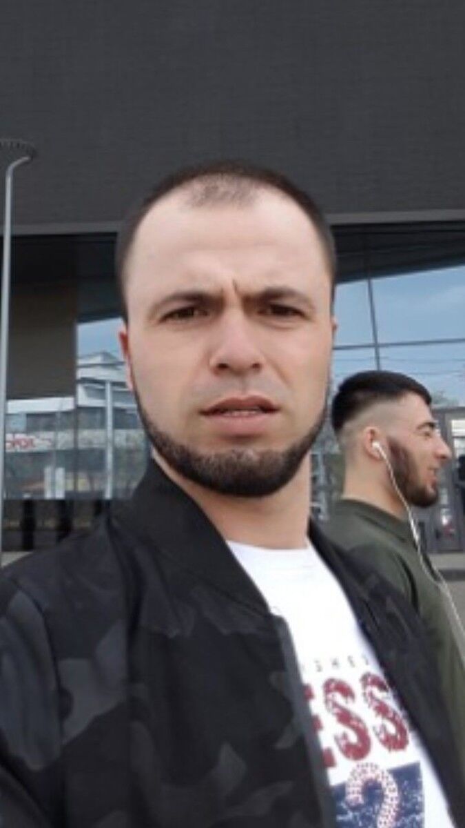  18139309  , 34 ,    
