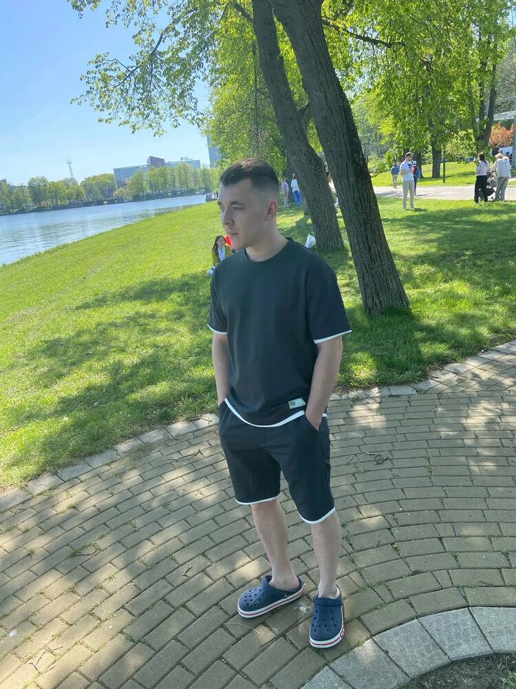  43045549  , 30 ,    