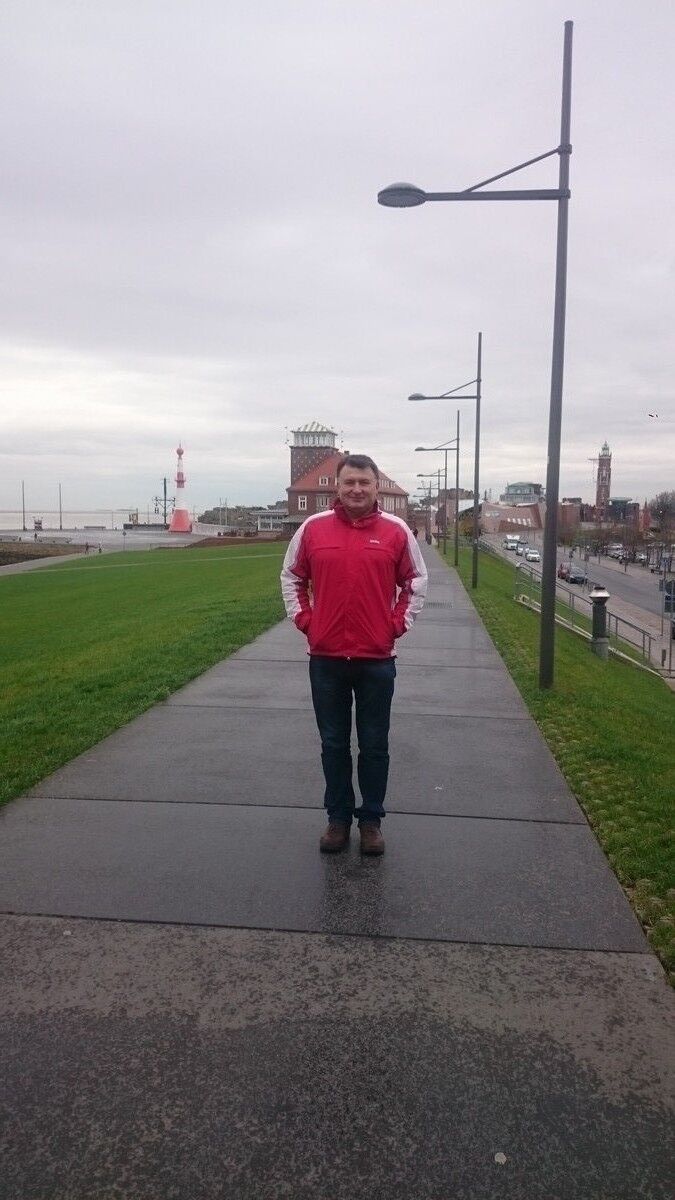  ,   Vitalii, 48 ,   ,   , c 