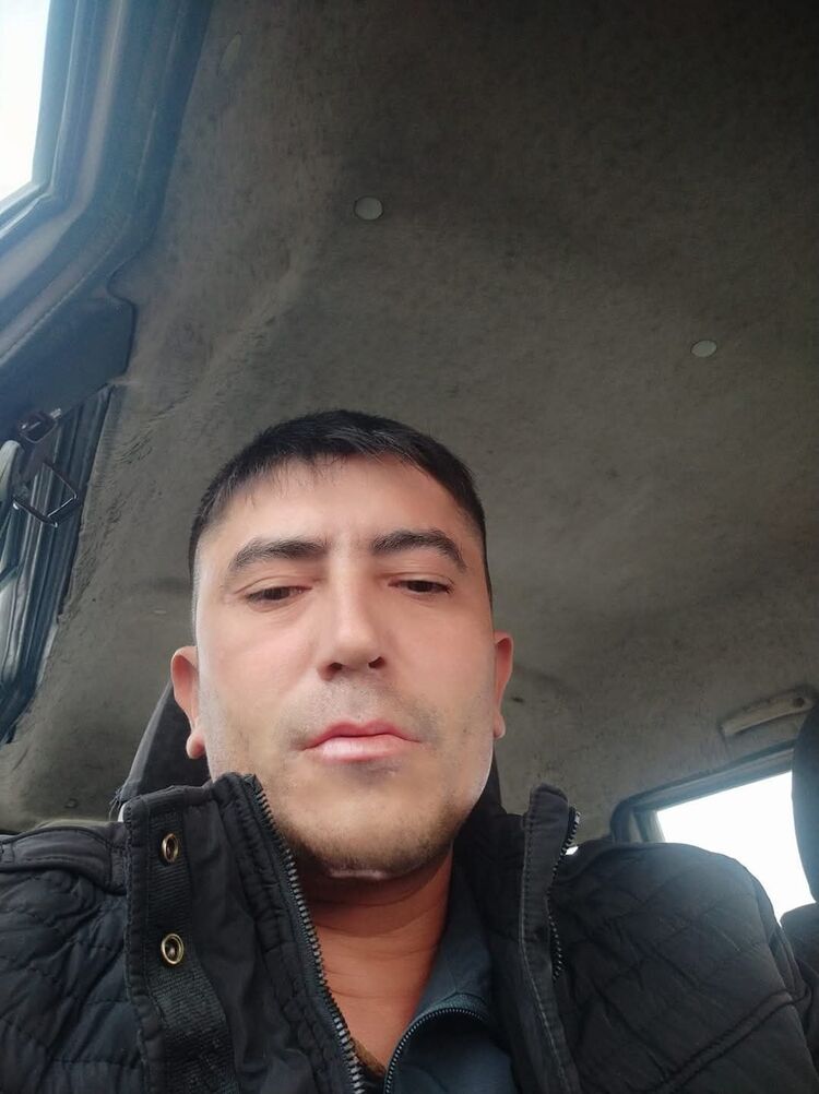  54727499  Kamil, 45 ,    