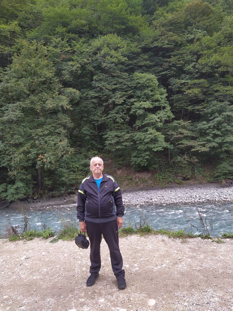  ,   Iwan, 76 ,     , c 