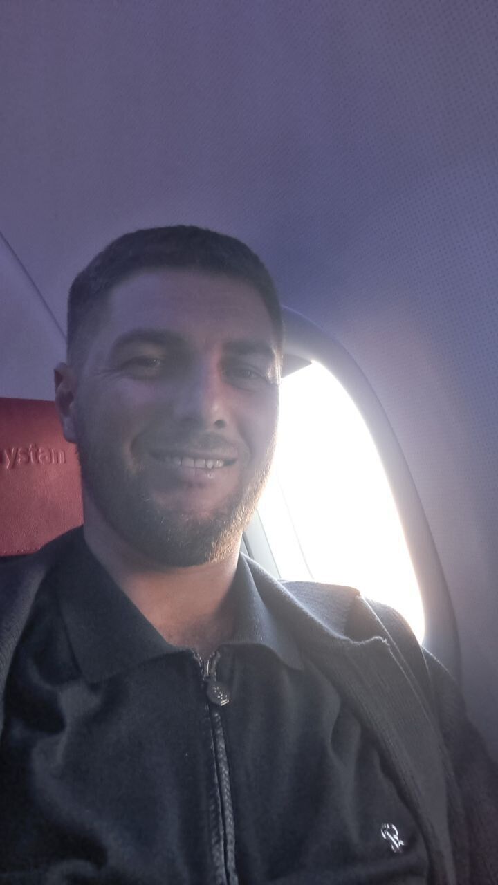  53461079  Krasavhik, 34 ,    