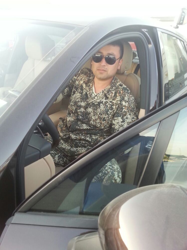  34026859  Johnny, 36 ,    