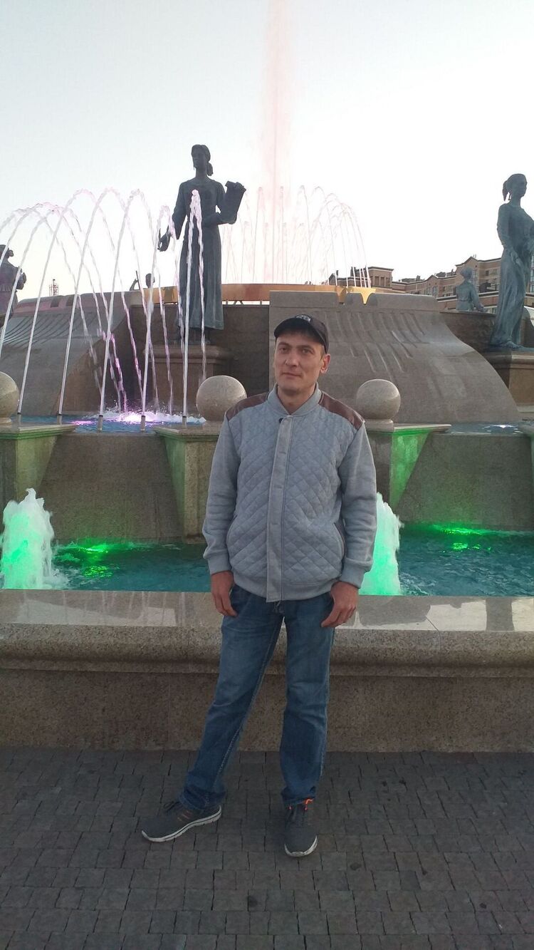  27672559  Maksimus, 46 ,    