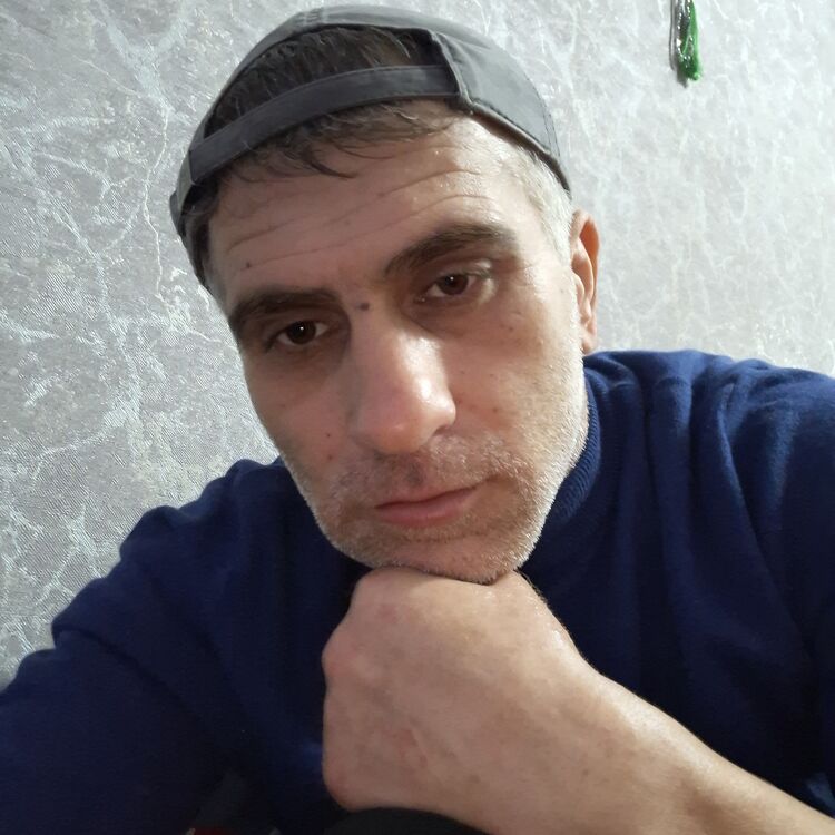  47327459  Azamat, 42 ,    