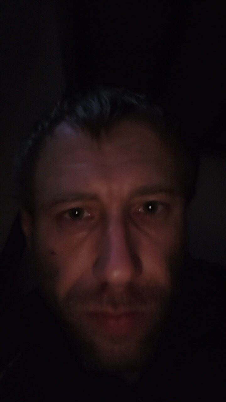  46979939  , 37 ,    