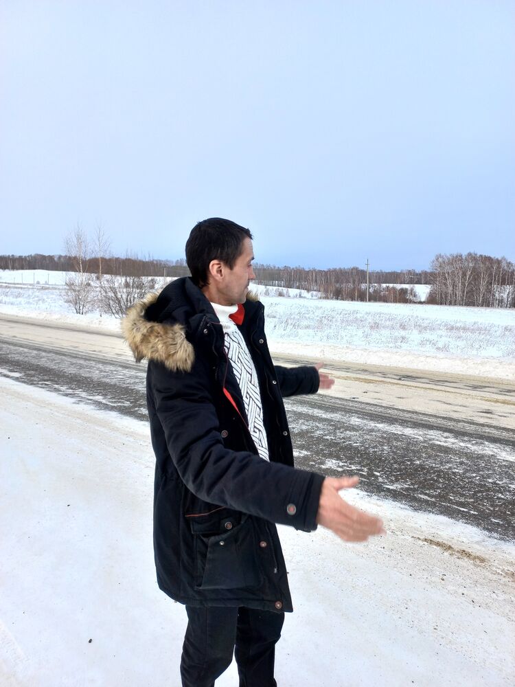  35789479  Sergio, 45 ,    