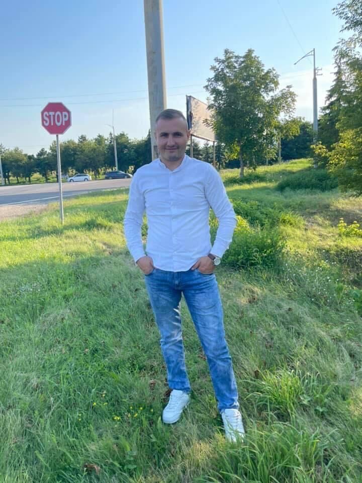  44131229  Vasile, 35 ,    