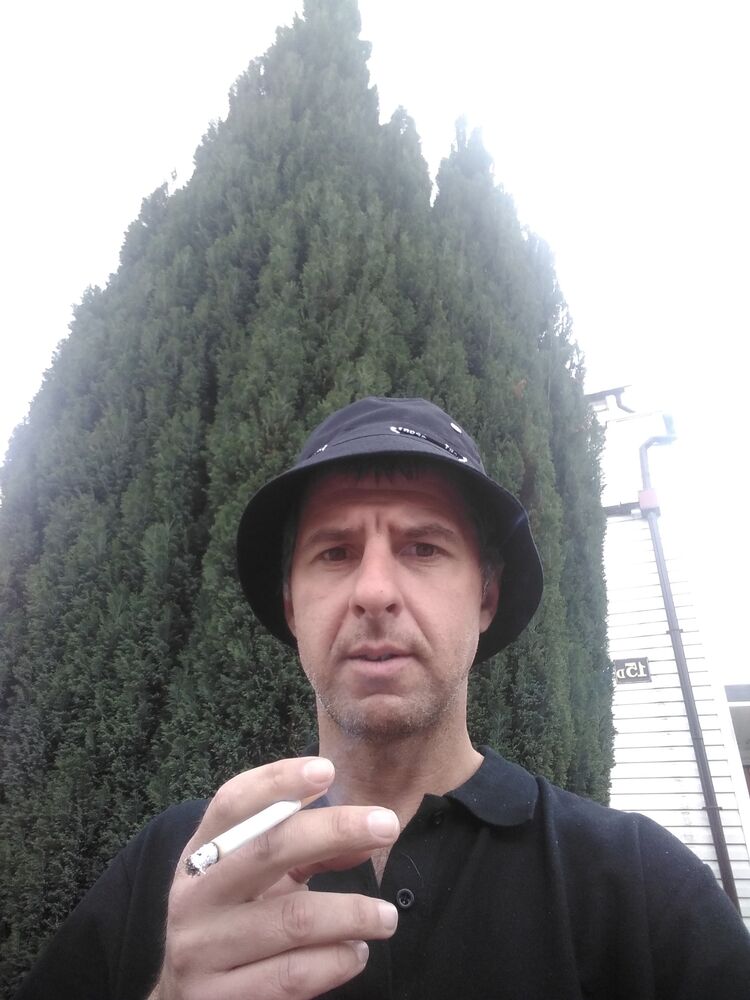  22996729  Amo, 42 ,    