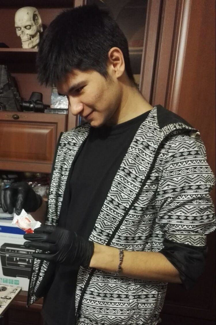  12718749  Hedge, 29 ,    