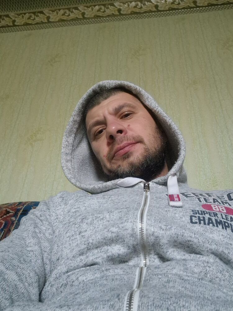  48660239  , 44 ,    