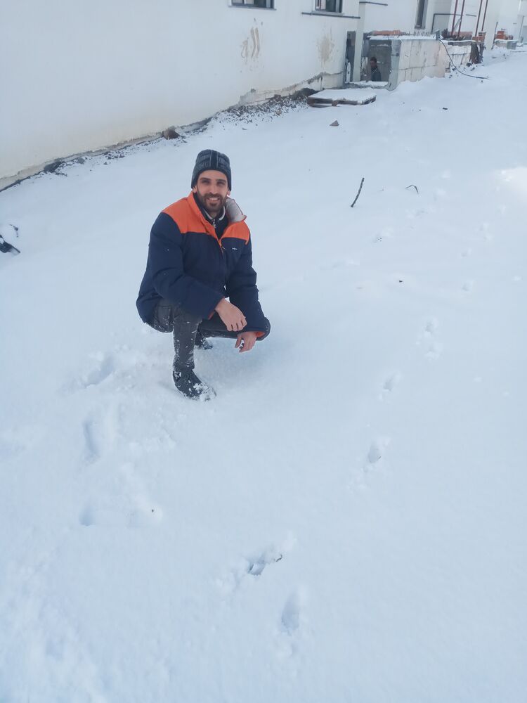  ,   Hussain, 33 ,   ,   
