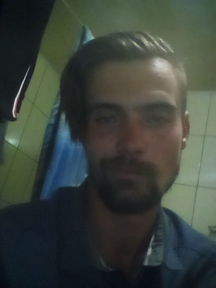  12274699  Nick, 33 ,    