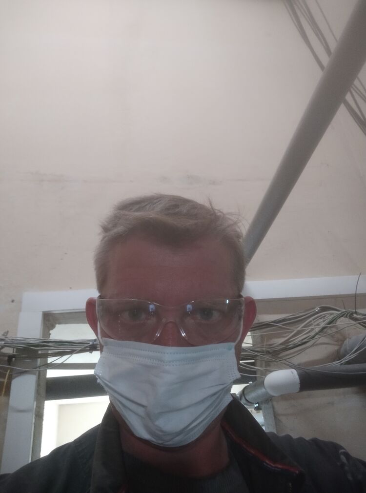 24088119  , 52 ,    