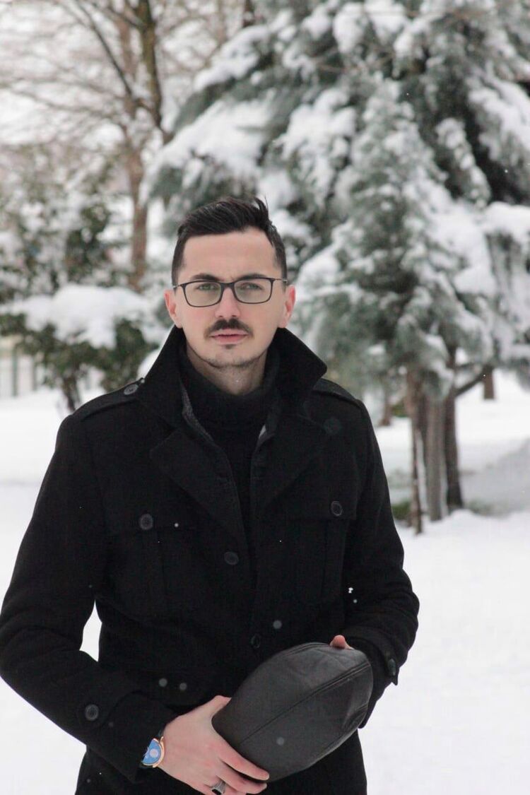  41458979  Semih, 28 ,    
