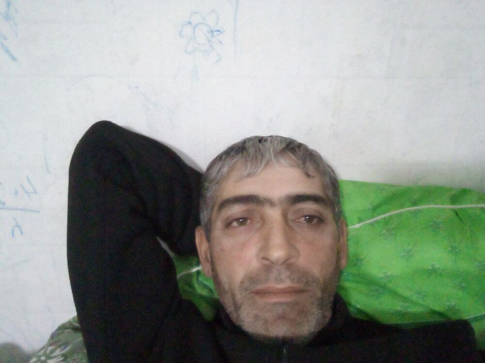  46867079  , 40 ,    