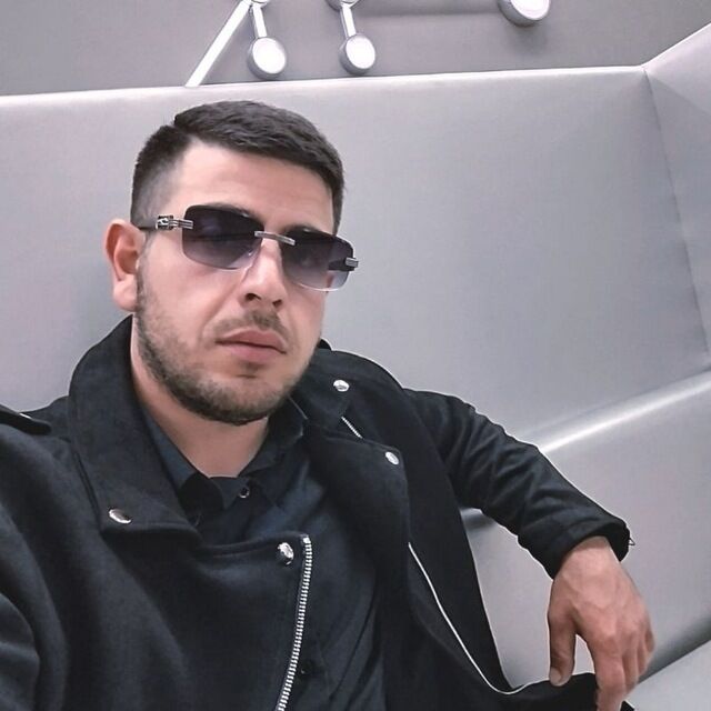  ,   Gevorg, 29 ,   ,   