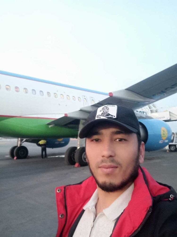  40362849  Hamidjon, 33 ,    