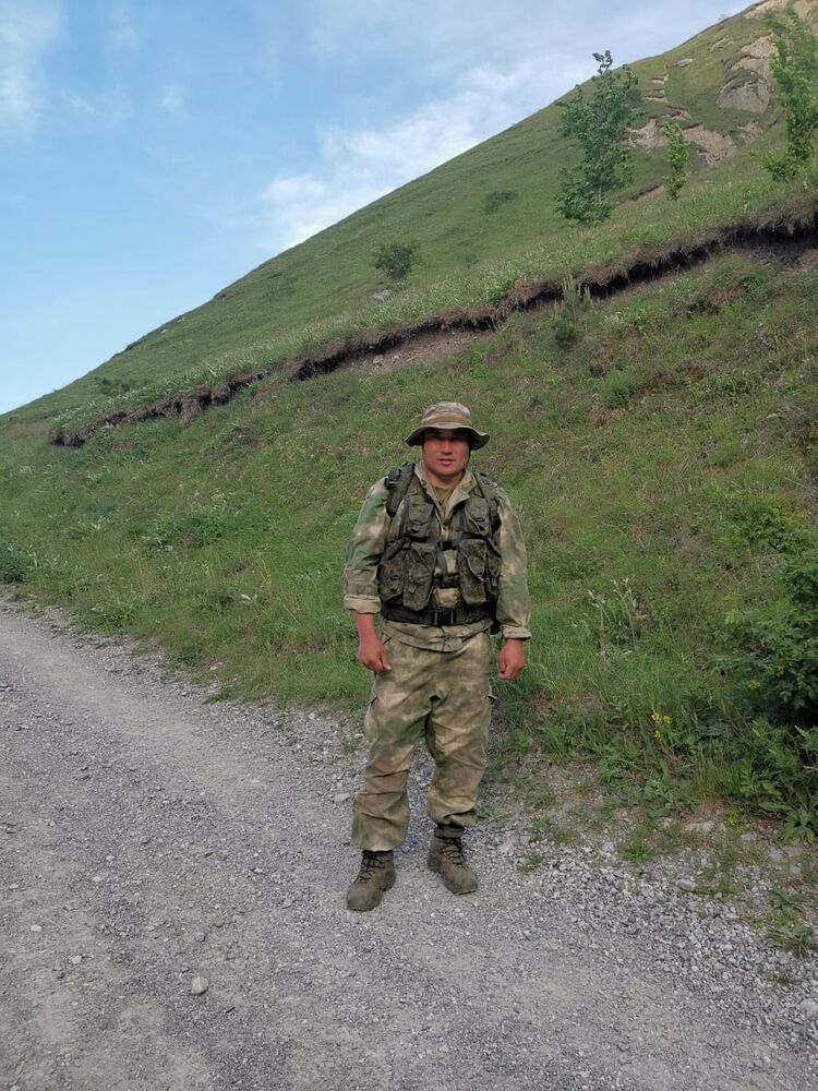  ,   Ruslan, 40 ,   ,   , c , 