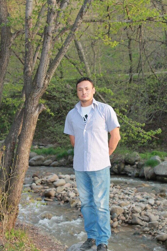  ,   Ruslan, 40 ,   ,   , c , 