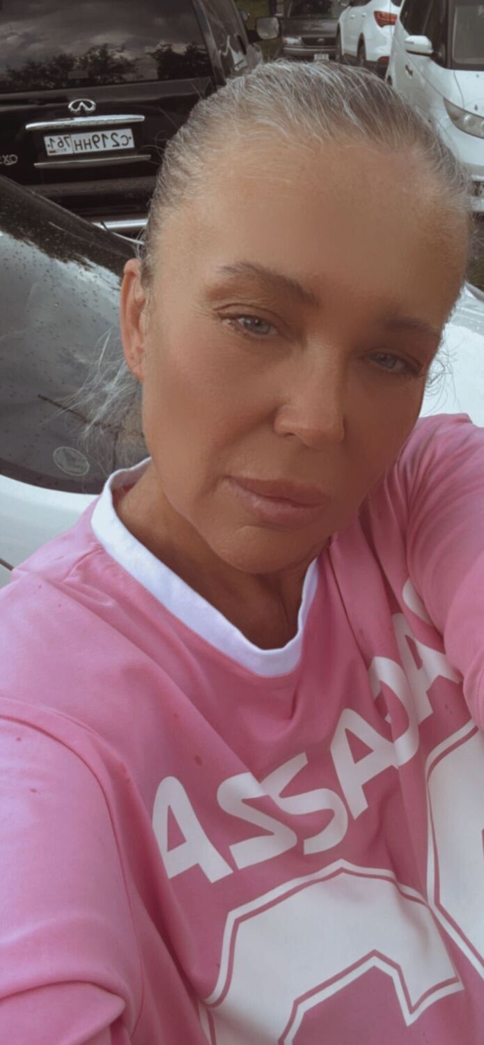  54829429  Ylia, 48 ,    --