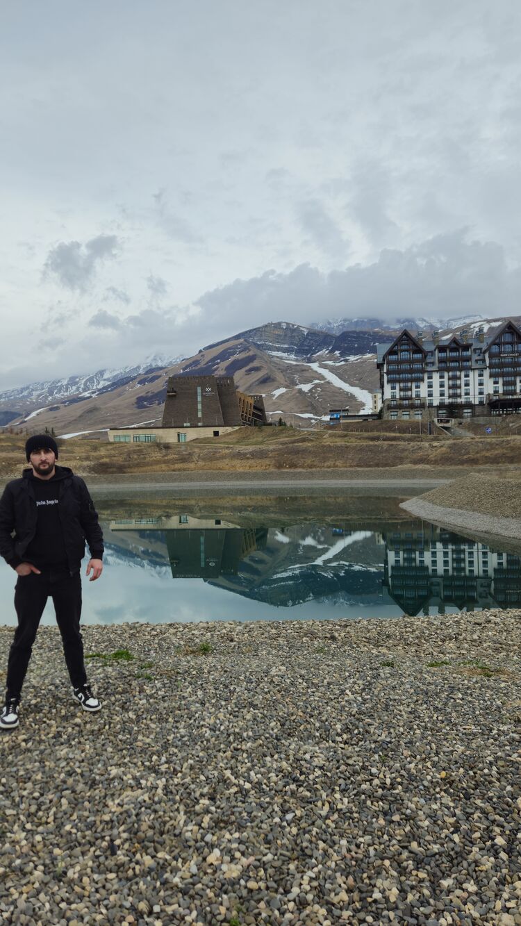  44330489  Rahman, 33 ,    