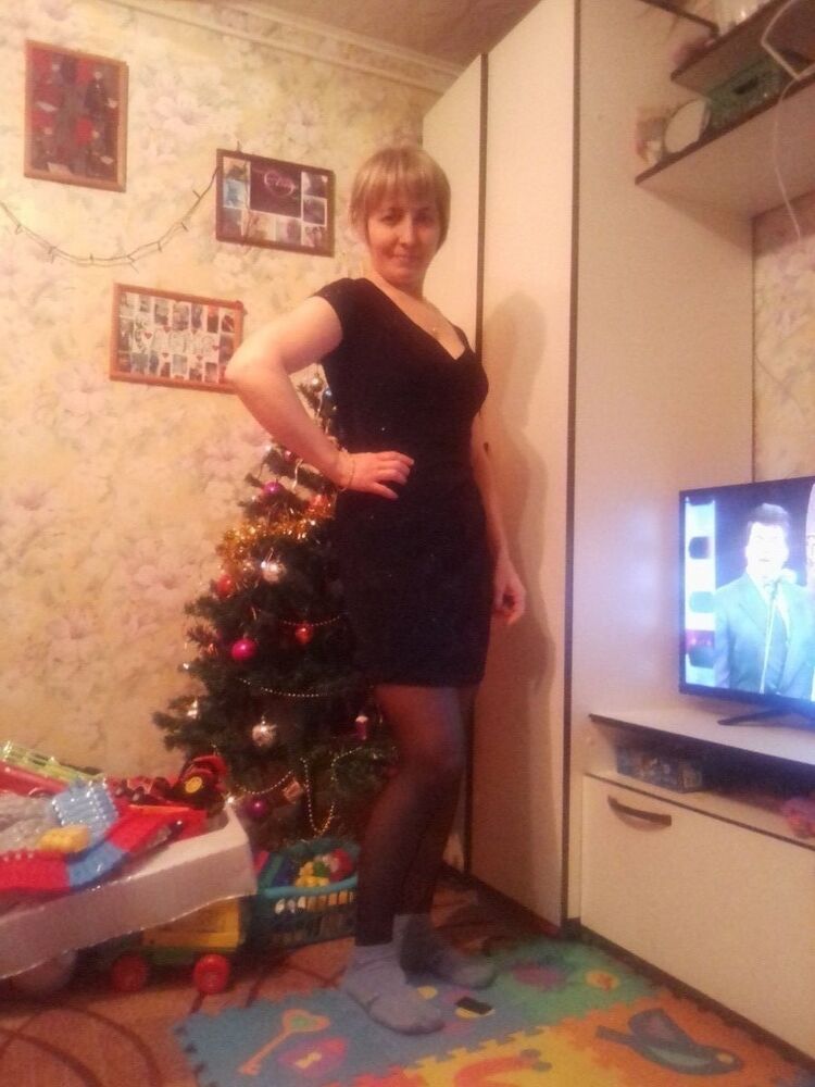  ,   Albina, 44 ,   ,   , c 