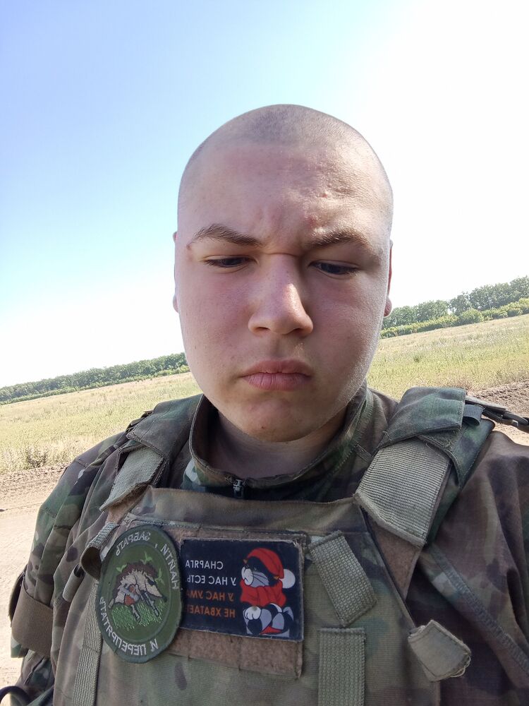  44260499  , 22 ,    