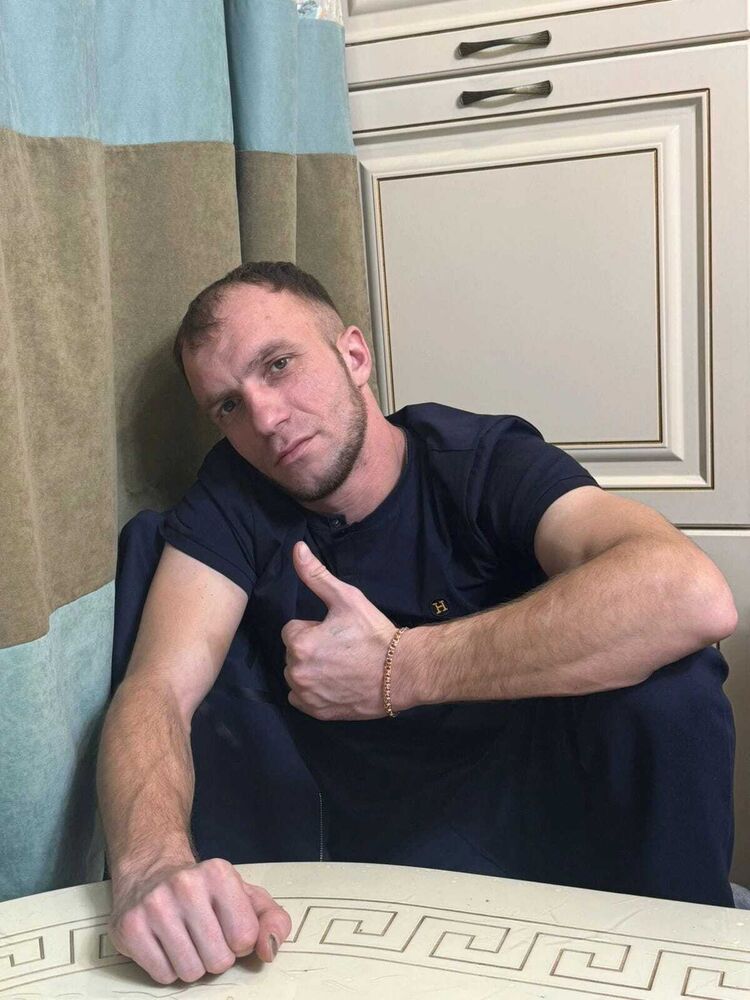  48434359  , 41 ,    
