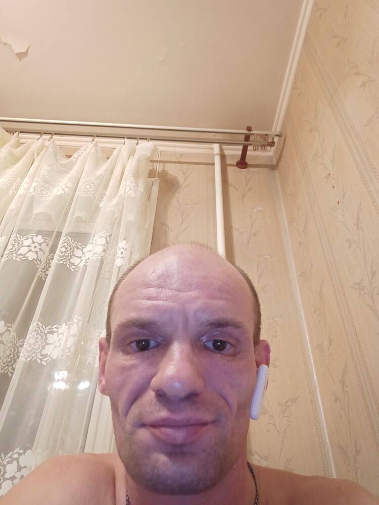  33903789  , 42 ,    
