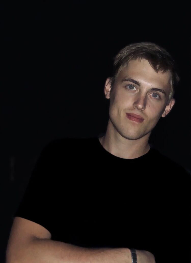 ���� 40130339 ����� �����, 24 ����, ���� ���������� � ����������