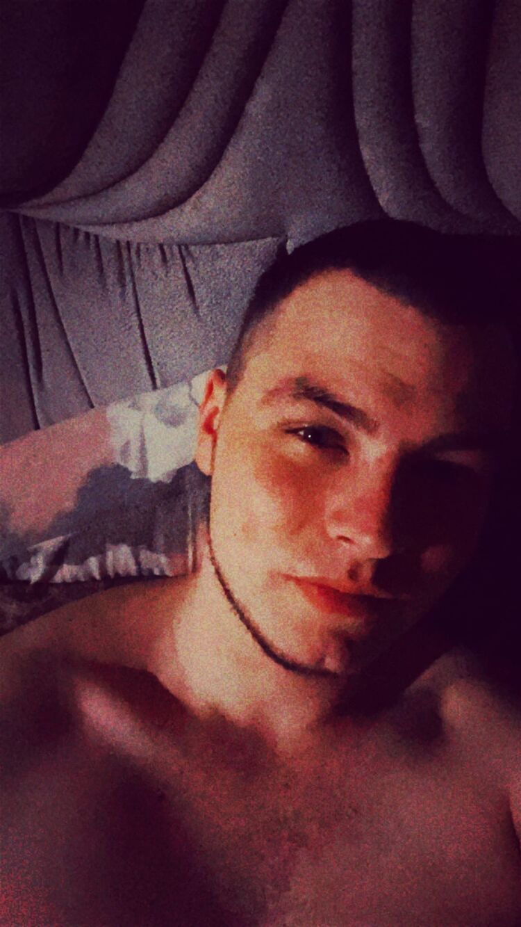  24228509  Sergei, 30 ,    