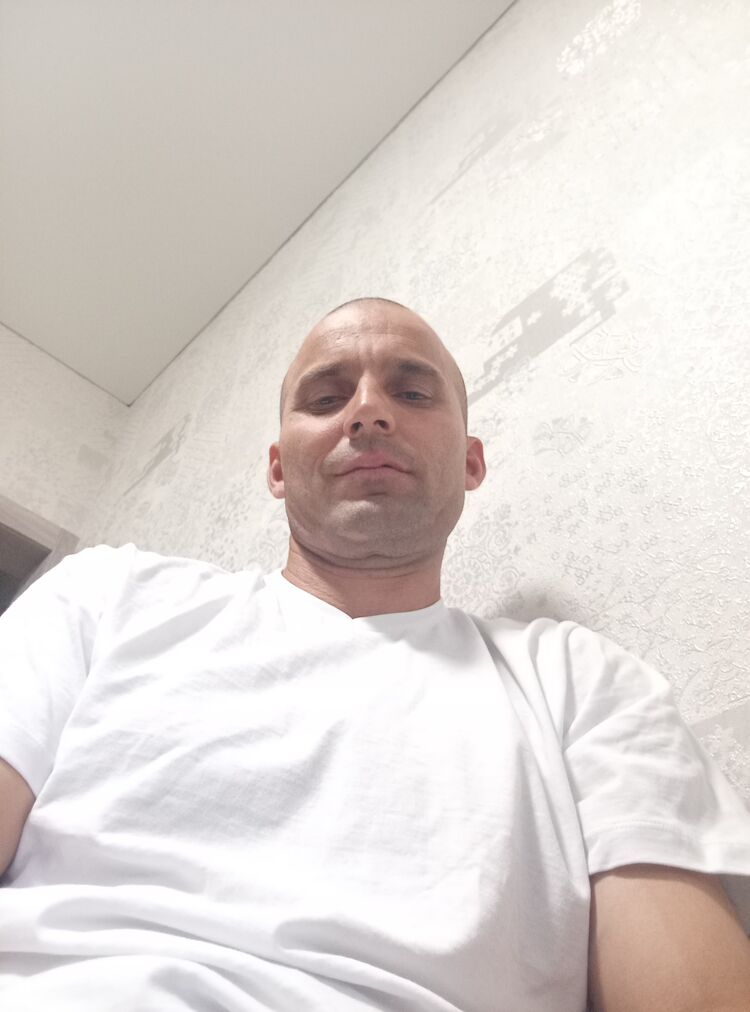  52870889  , 38 ,    