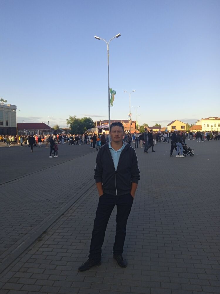  ,   Leonid, 34 ,   c 