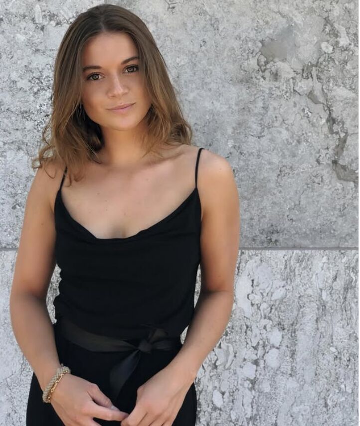  53702249  , 40 ,    -