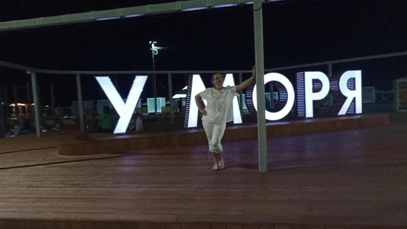  54008969  , 52 ,    -