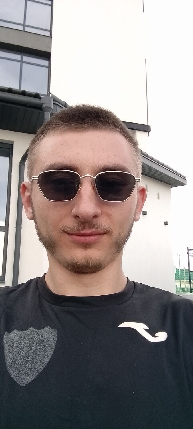  47288199  Igor, 41 ,    