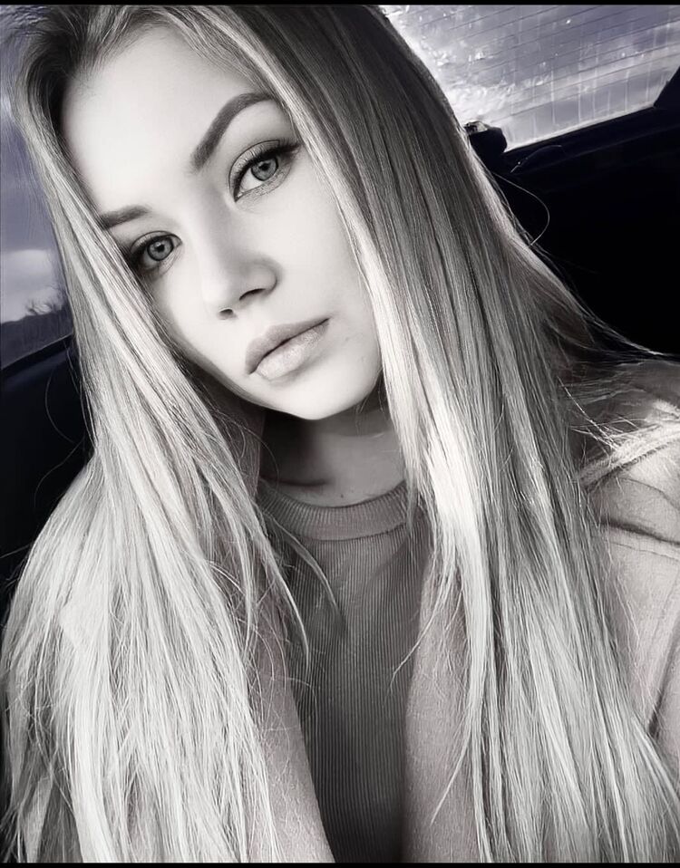  39713259  Irina, 24 ,    