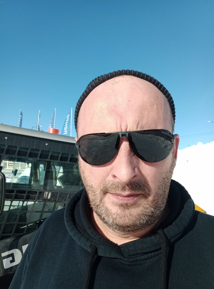  54657409  Pasha, 46 ,    