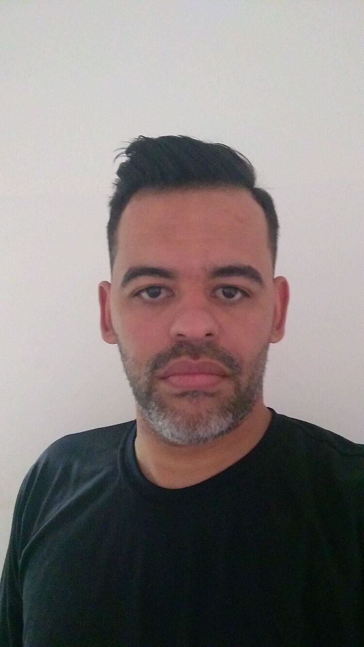  47639509  Eduardo, 41 ,    --