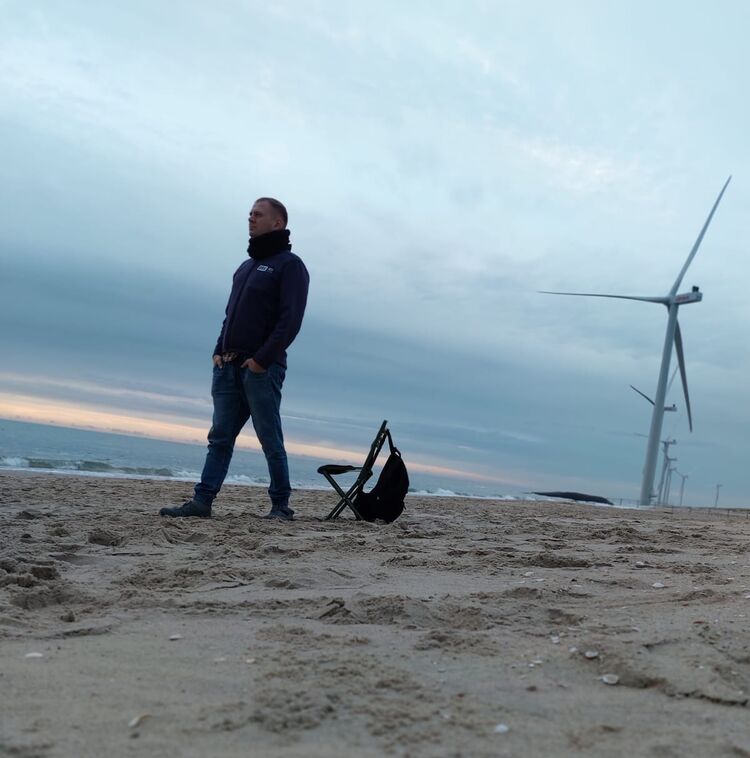  30992559  Aleksander, 35 ,    