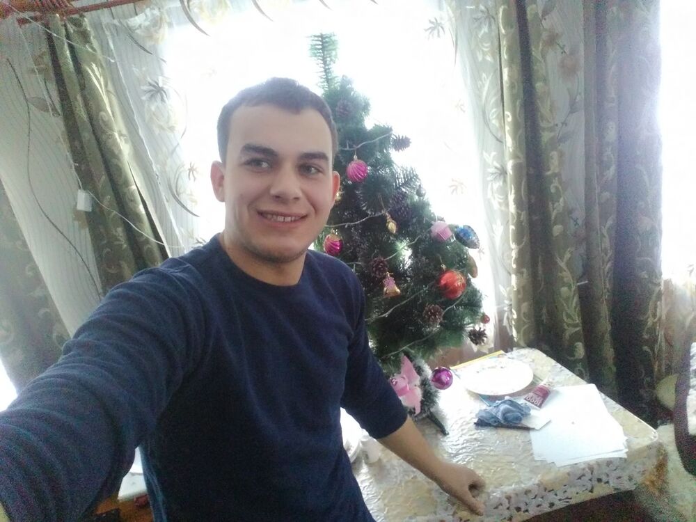  12369129  Aleksandr, 29 ,    