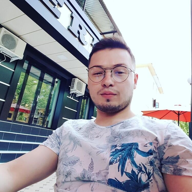  20713329  Diyor, 32 ,    