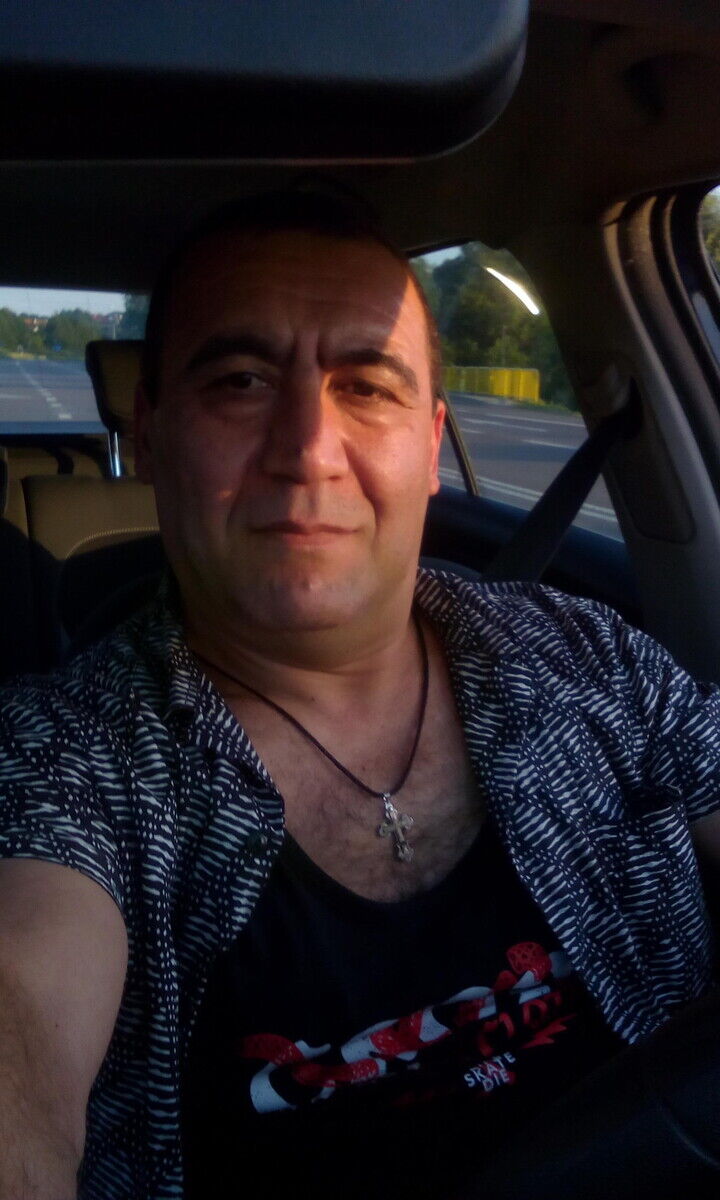  20746639  Walldi, 47 ,    