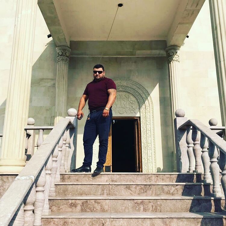 ���� 42359609 ������� Hrach, 38 ���, ���� ���������� � �������