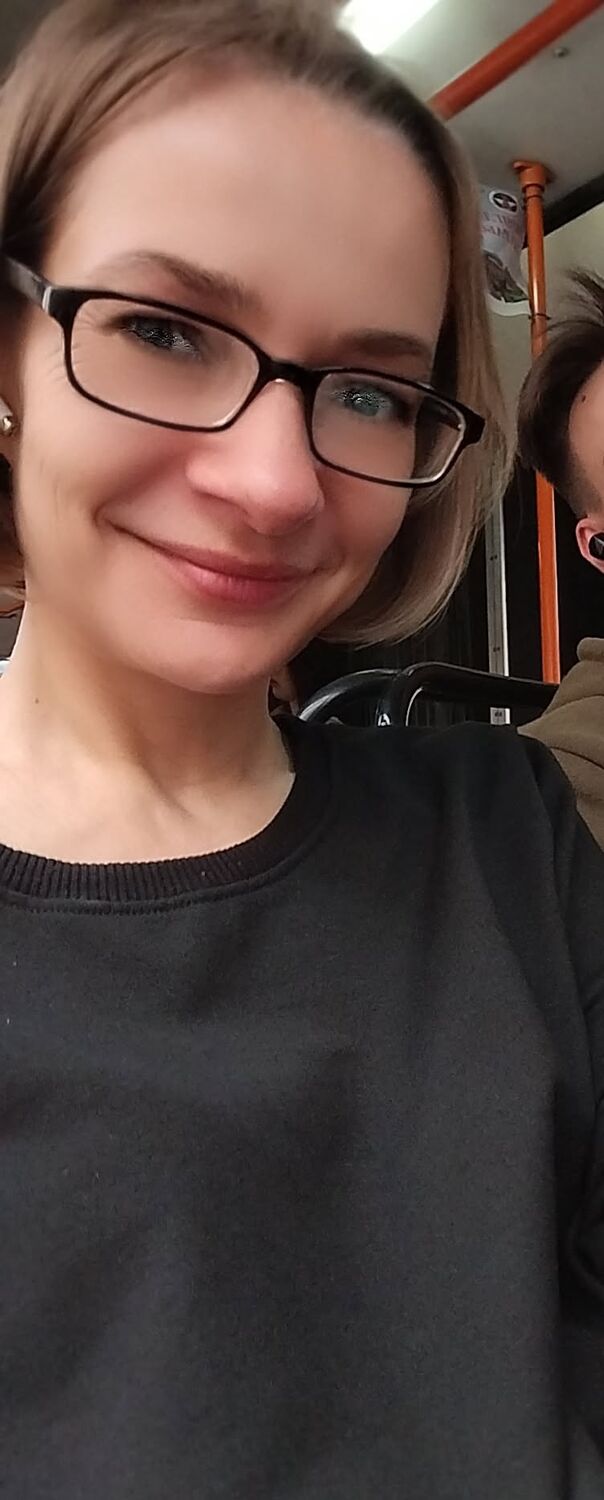  ,   Katrin, 39 ,   