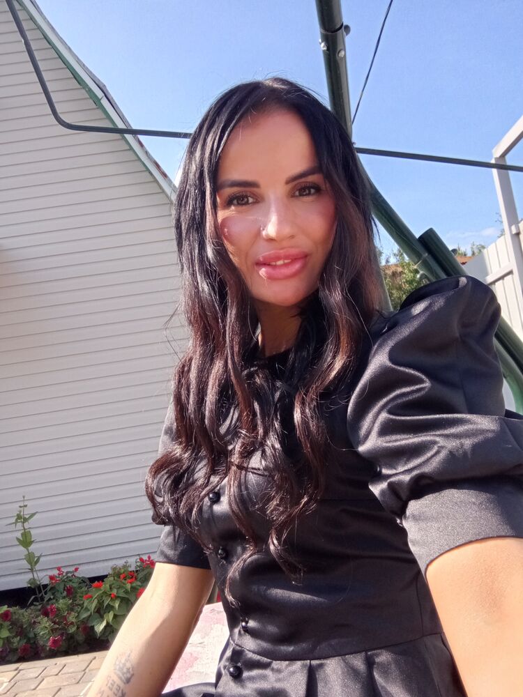  ,   Tanya, 33 ,   ,   