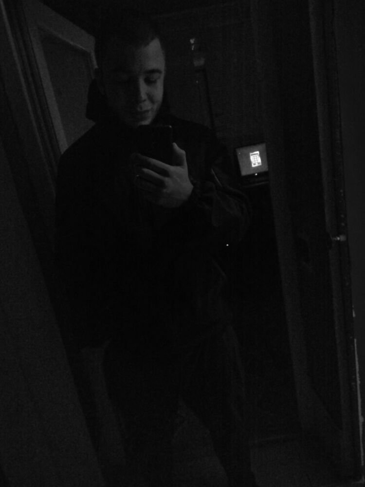  14306489  Vladimir, 25 ,    