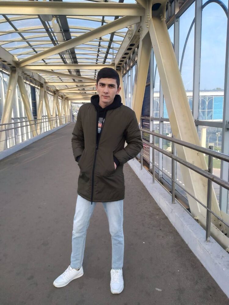  47624389  Roma, 28 ,    