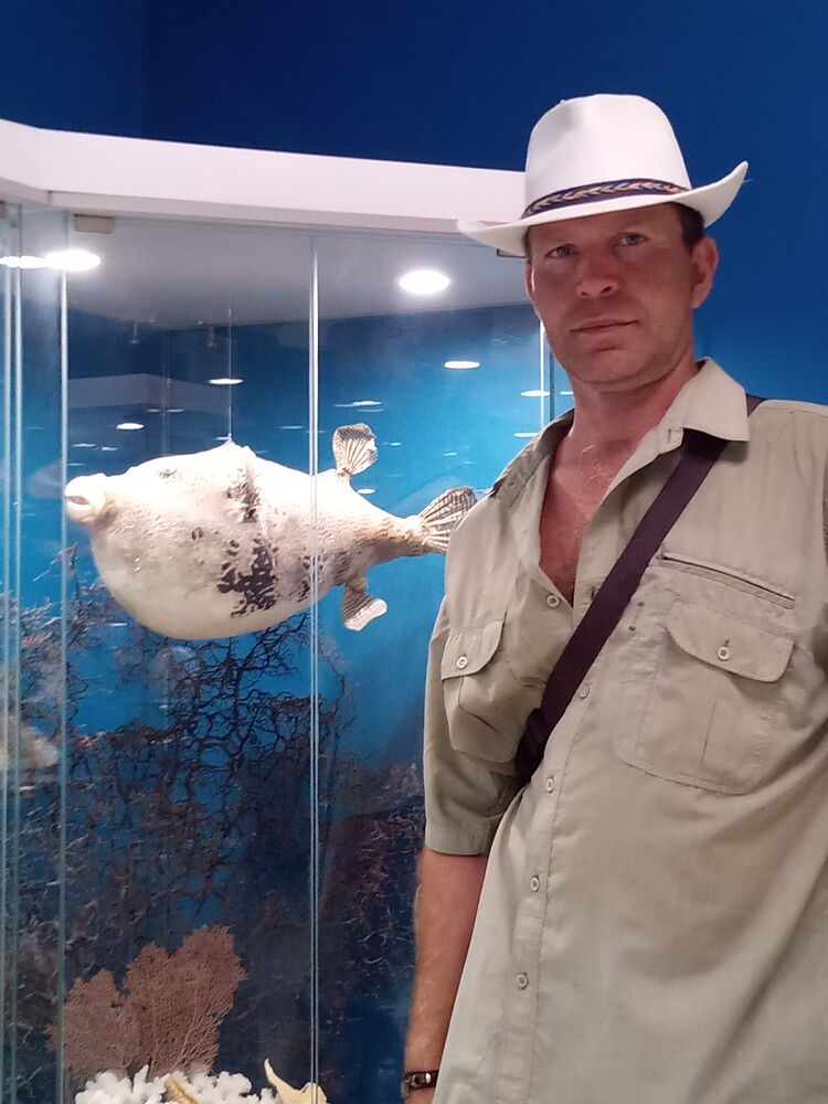 ,   Alexander, 42 ,     , c 